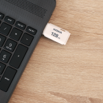Kioxia 128GB USB 2.0-White - Image 6