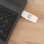 Kioxia U203W- 32GB USB 2.0 Yamabiko Slider Type - Image 4