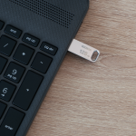 Kioxia U366 USB 3.2 128gb Metal Flash Drive - Image 3