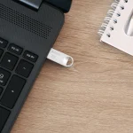Kioxia - U401-32GB USB 2.0 - Slim Metal Design - Image 3