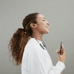 Sony WI-C100 (Black) Wireless Earphones - Image 4